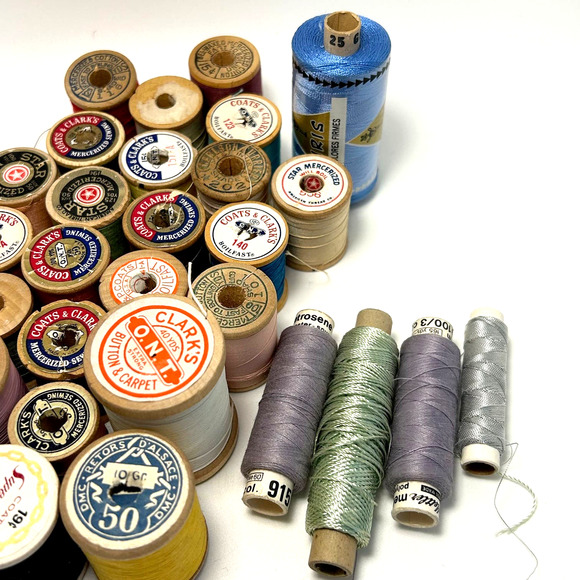 Vintage Thread On Wooden Spools Lot of 32 - Picture 3 of 12